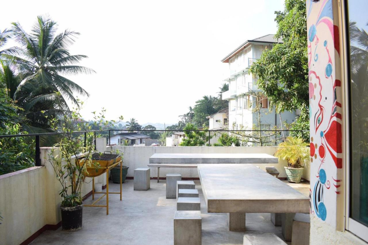 Kandy Backpackers Hostel Exterior foto